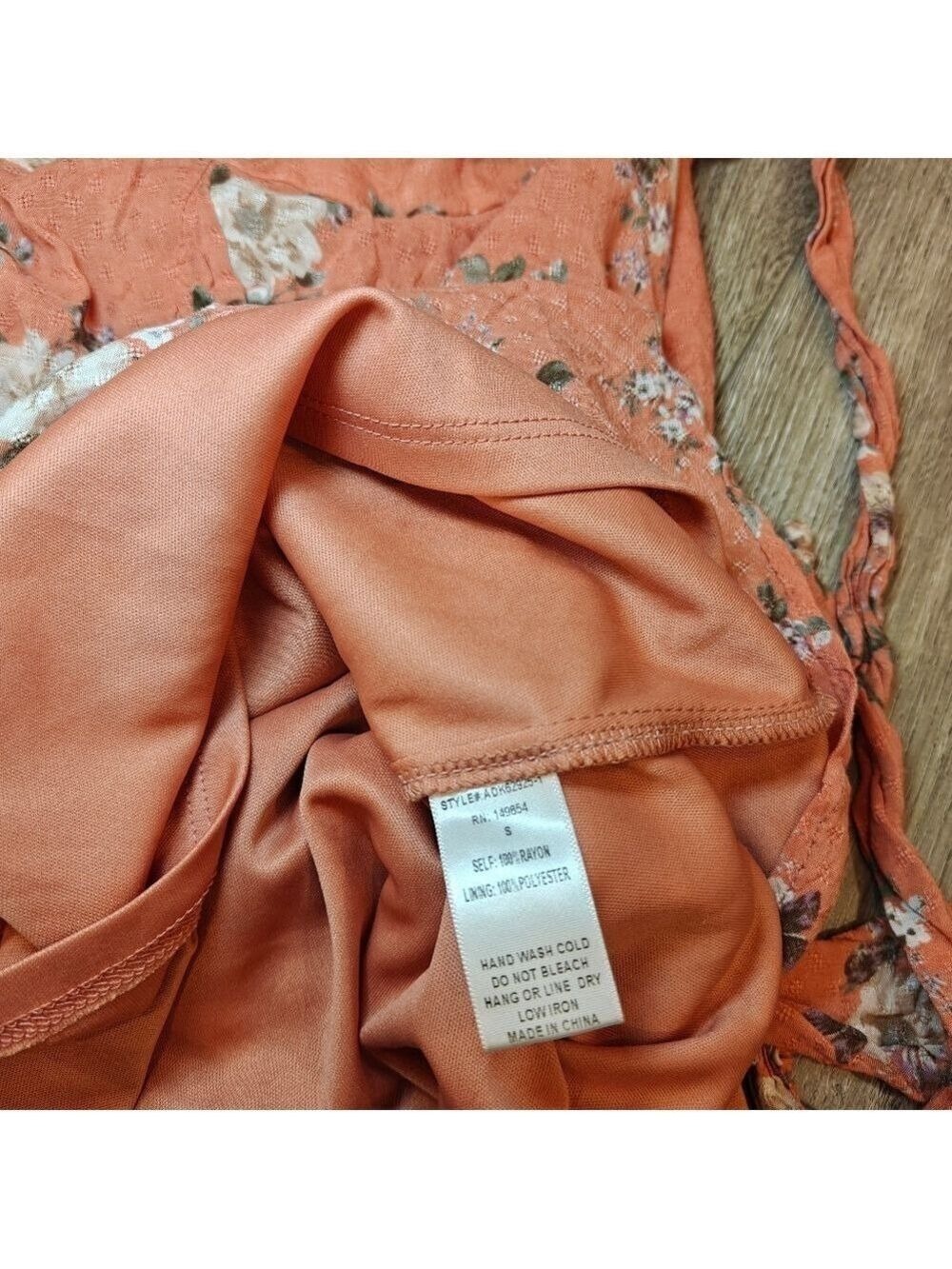 Sadie & Sage Rust Floral Wrap Mini Dress Ruffle Sleeve Boho Small 0522 - Picture 5 of 7